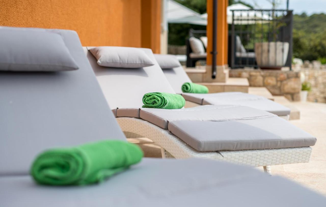 Hacienda Babina Villa Miholascica Ngoại thất bức ảnh